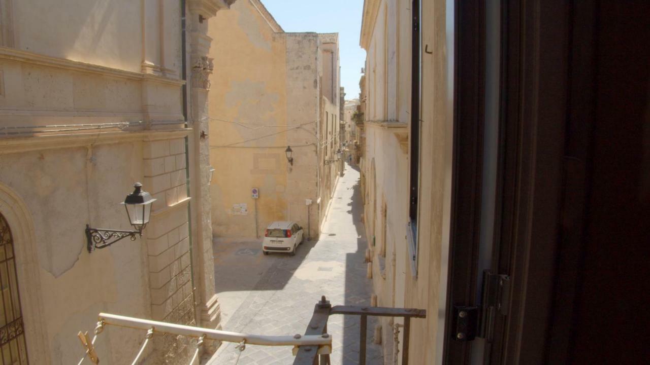 Ortigia Guest House Casa Flora Syracuse Exterior photo